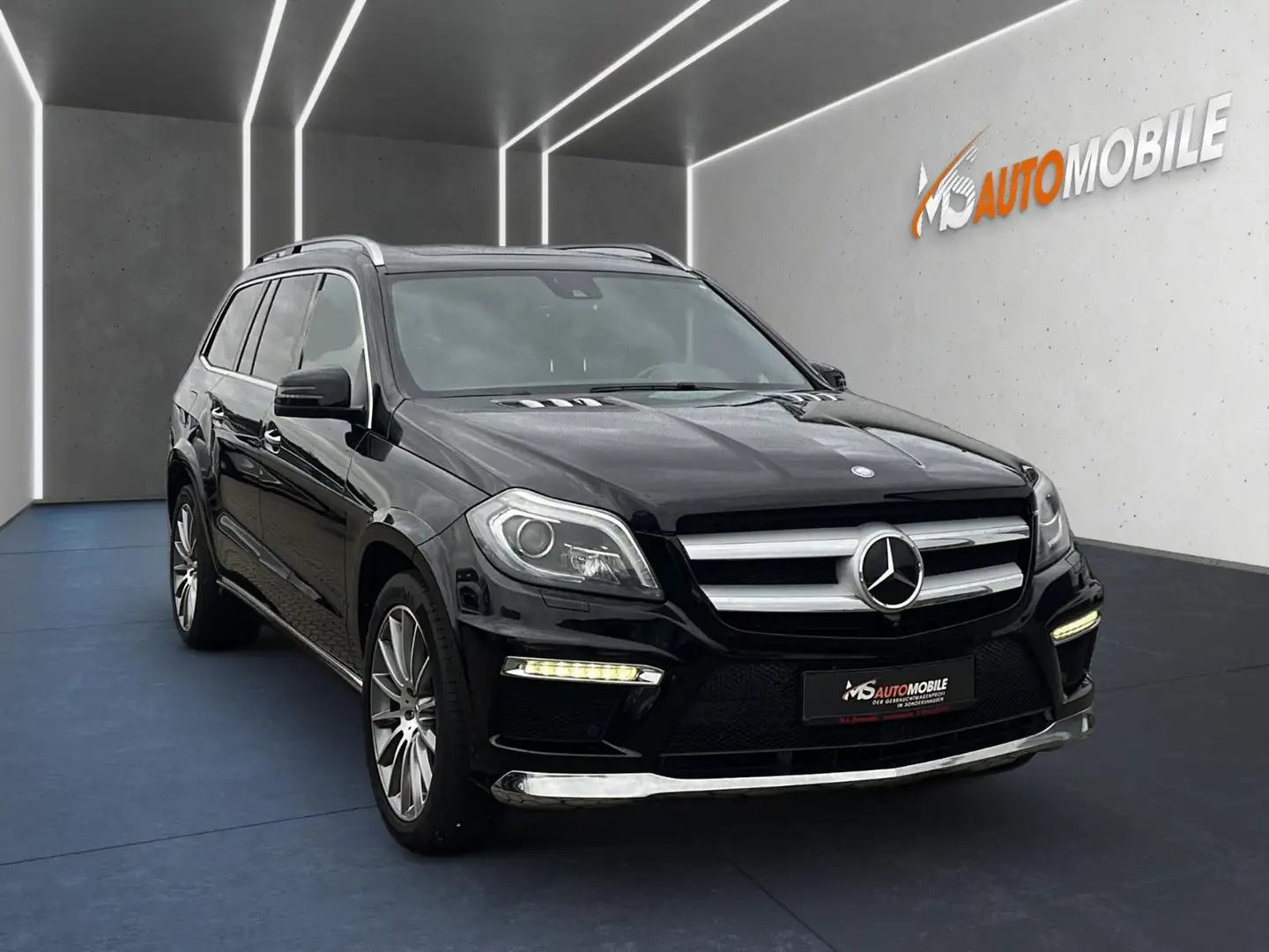 Mercedes-Benz GL 500 4Matic AMG 7Sitzer/DESIGNO+H&K+MEMORY+ACC Schwarz - 2