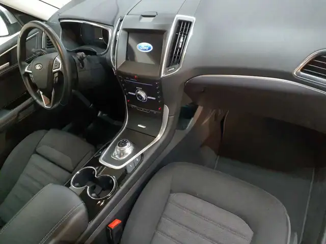 Ford Galaxy view 9