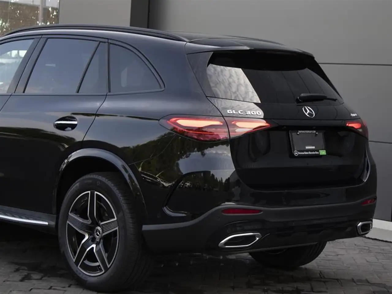 Mercedes-Benz GLC снимка Mercedes-Benz GLC