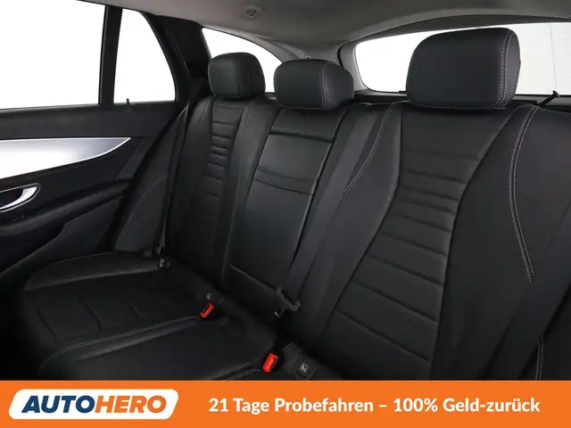 Mercedes-Benz E-Class view 14