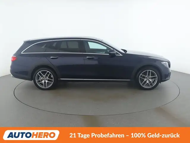 Mercedes-Benz E-Class view 7