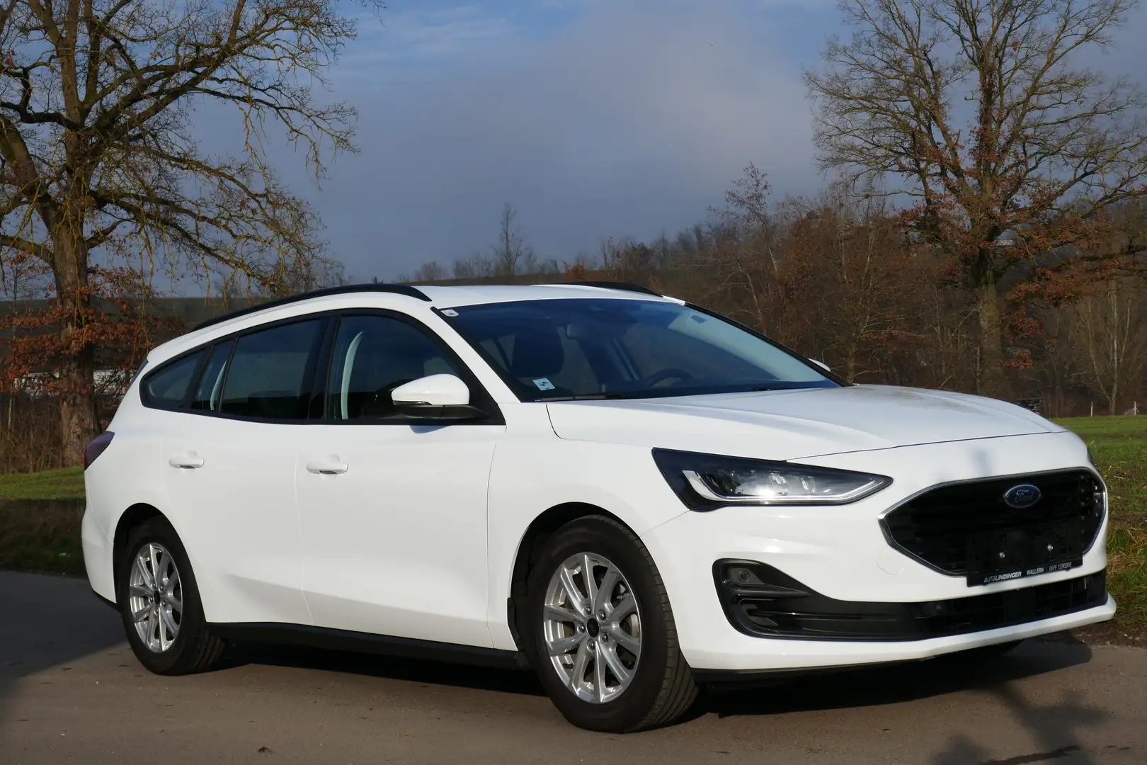 Ford Focus Cool&Connect Weiß - 1