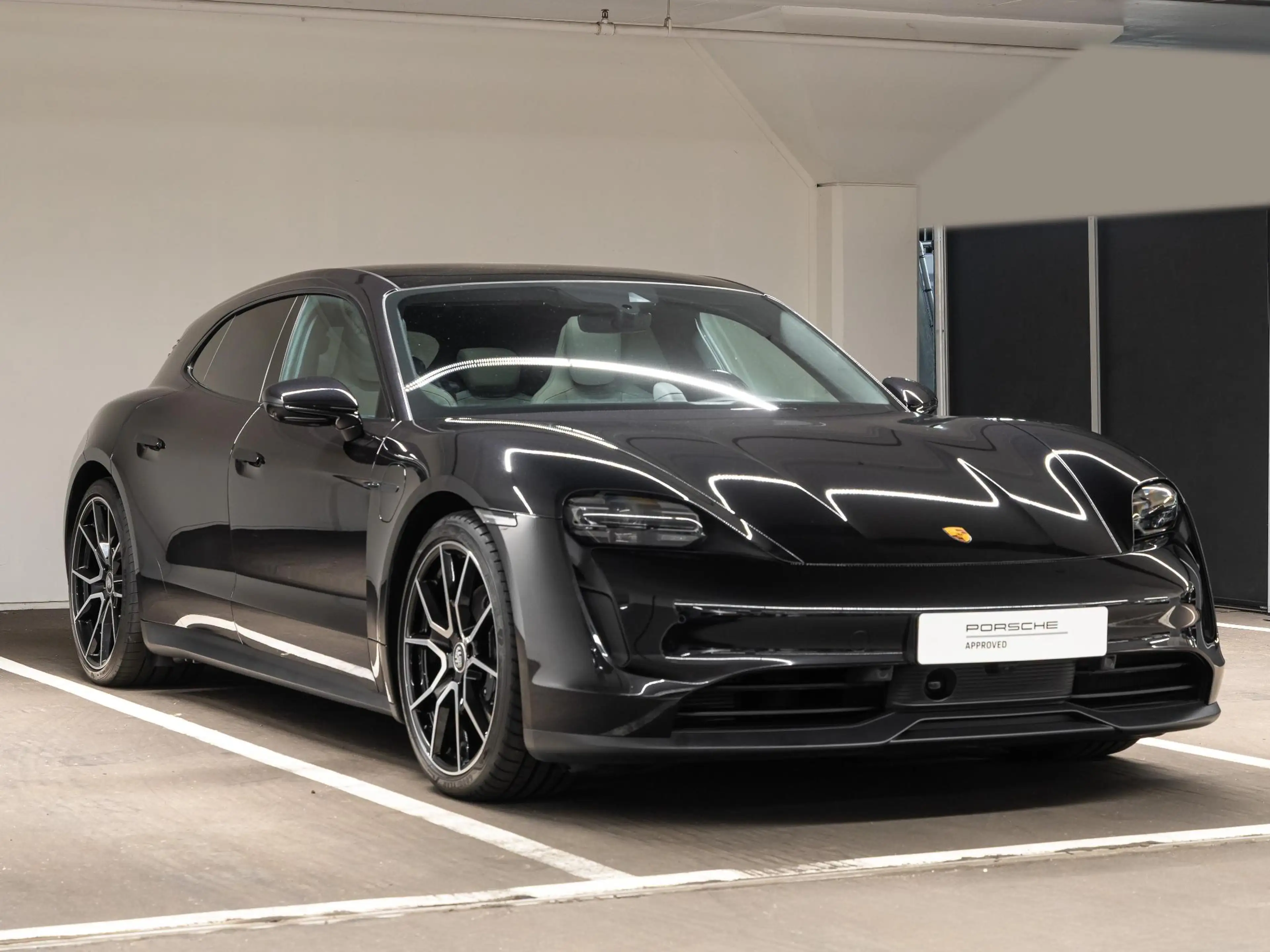Porsche Taycan Sport Turismo 79 kWh — photo 5