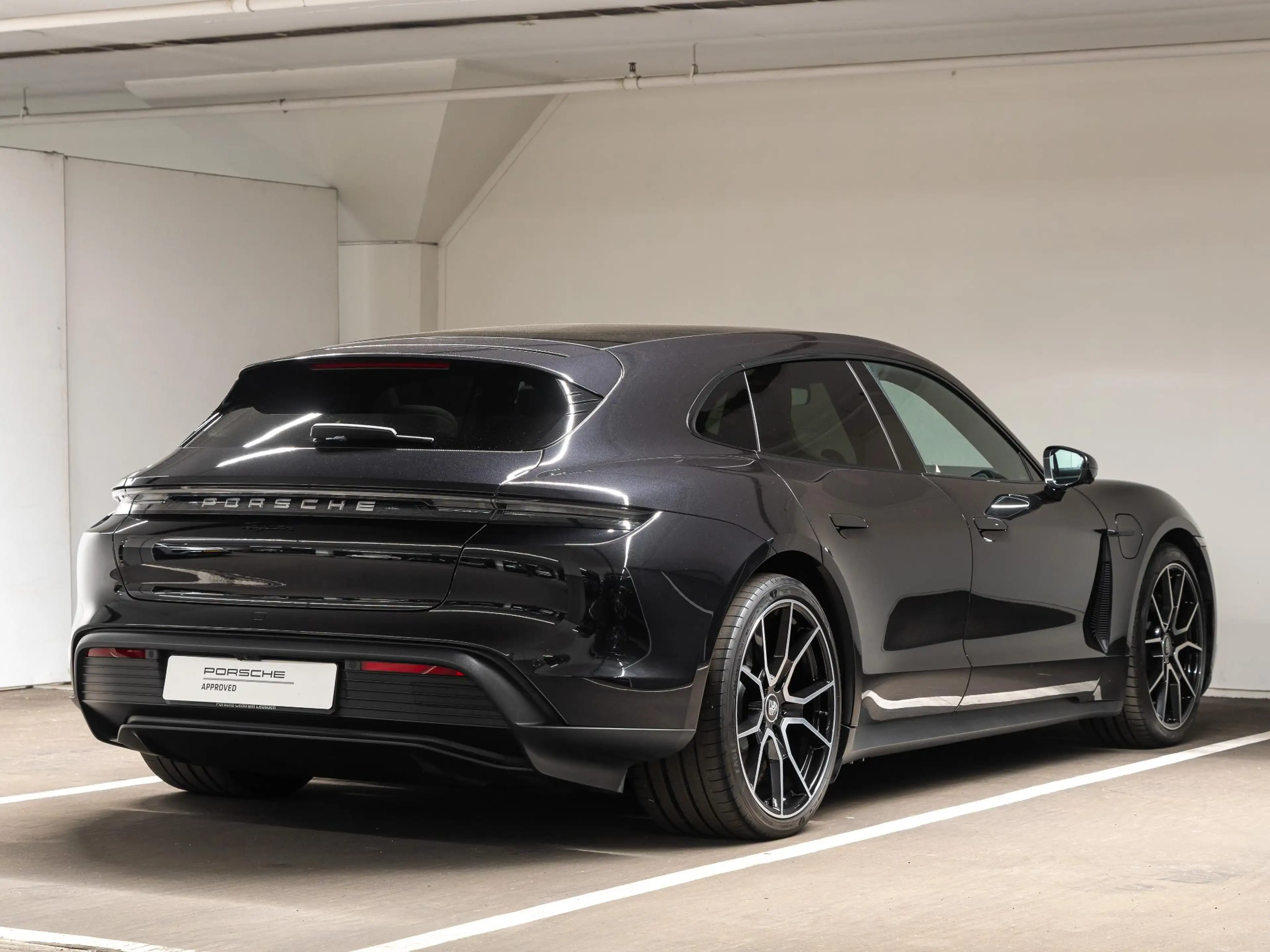 Porsche Taycan Sport Turismo 79 kWh — photo 8