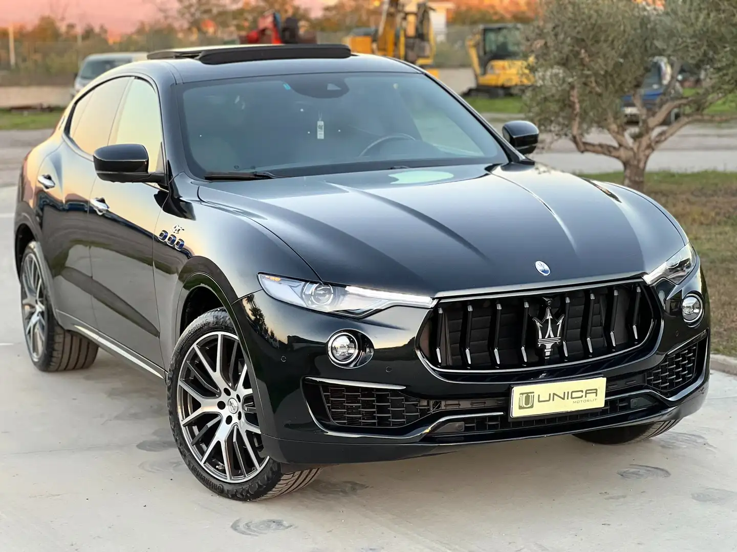 Maserati Levante 2.0 330cv mhev GT AUTOMATICA TETTO ITALIANA Noir - 1