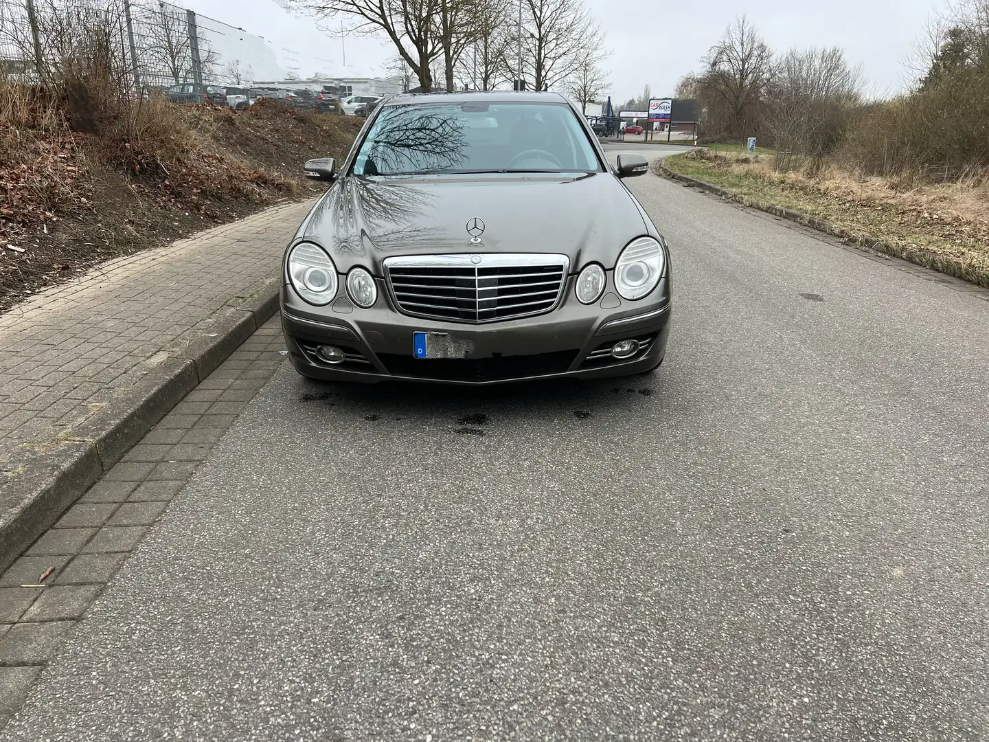 Mercedes-Benz E 420 CDI Avantgarde *V8 Biturbo Diesel* Grau - 2