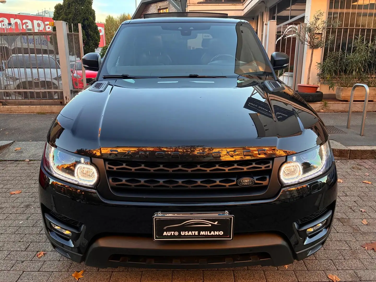 Land Rover Range Rover Sport 3.0 tdV6 HSE Dynamic SANTORINI BLACK -TETTO Nero - 2