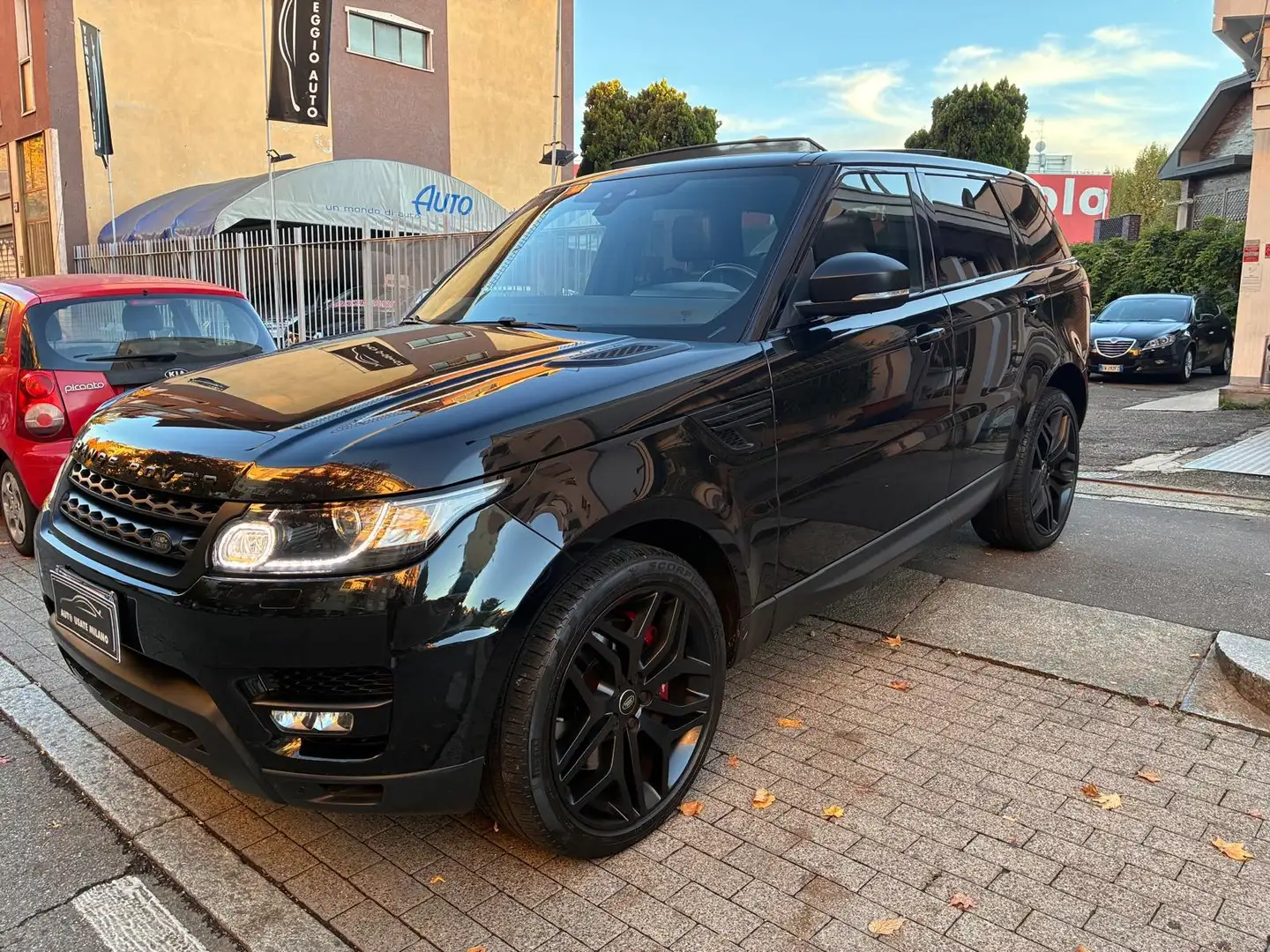 Land Rover Range Rover Sport 3.0 tdV6 HSE Dynamic SANTORINI BLACK -TETTO Nero - 1