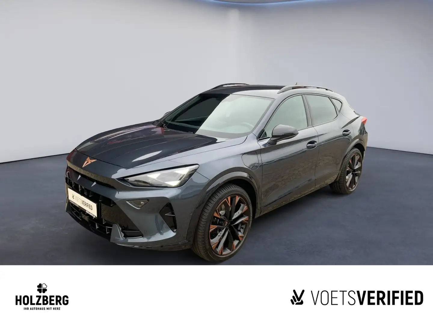 CUPRA Formentor 1.5 TSI e-Hybrid VZ SENNHEISER+ACC+AHK Grau - 1