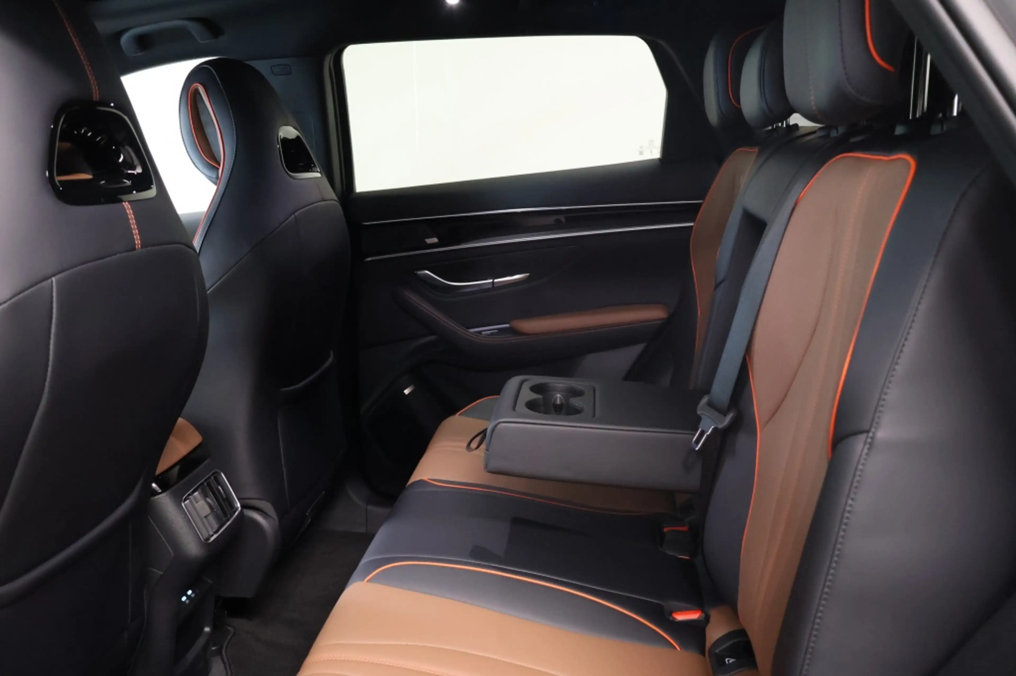 BYD Seal U 1.5 DM-i FWD Boost | BYD Specialist in Limburg | B — photo 13