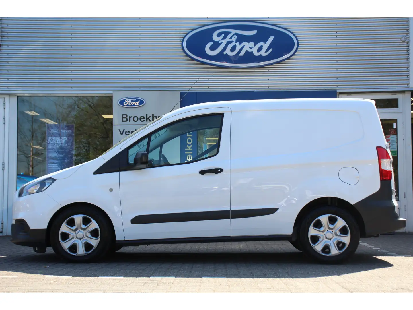 Ford Transit Courier 1.5 TDCI | NL-AUTO! | 1 EIGENAAR! | STOELVERWARMIN Wit - 2