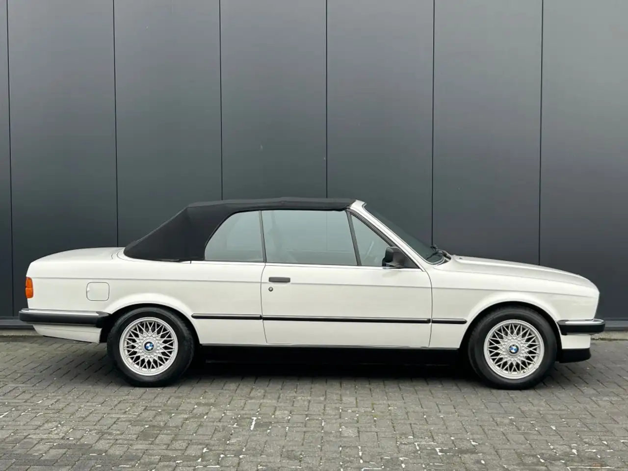 BMW 325I Cabrio Bj.1989 NL Auto 3e eigenaar Topstaat, foto 3