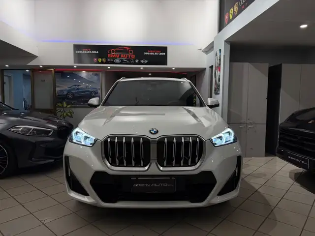 BMW X1 view 3