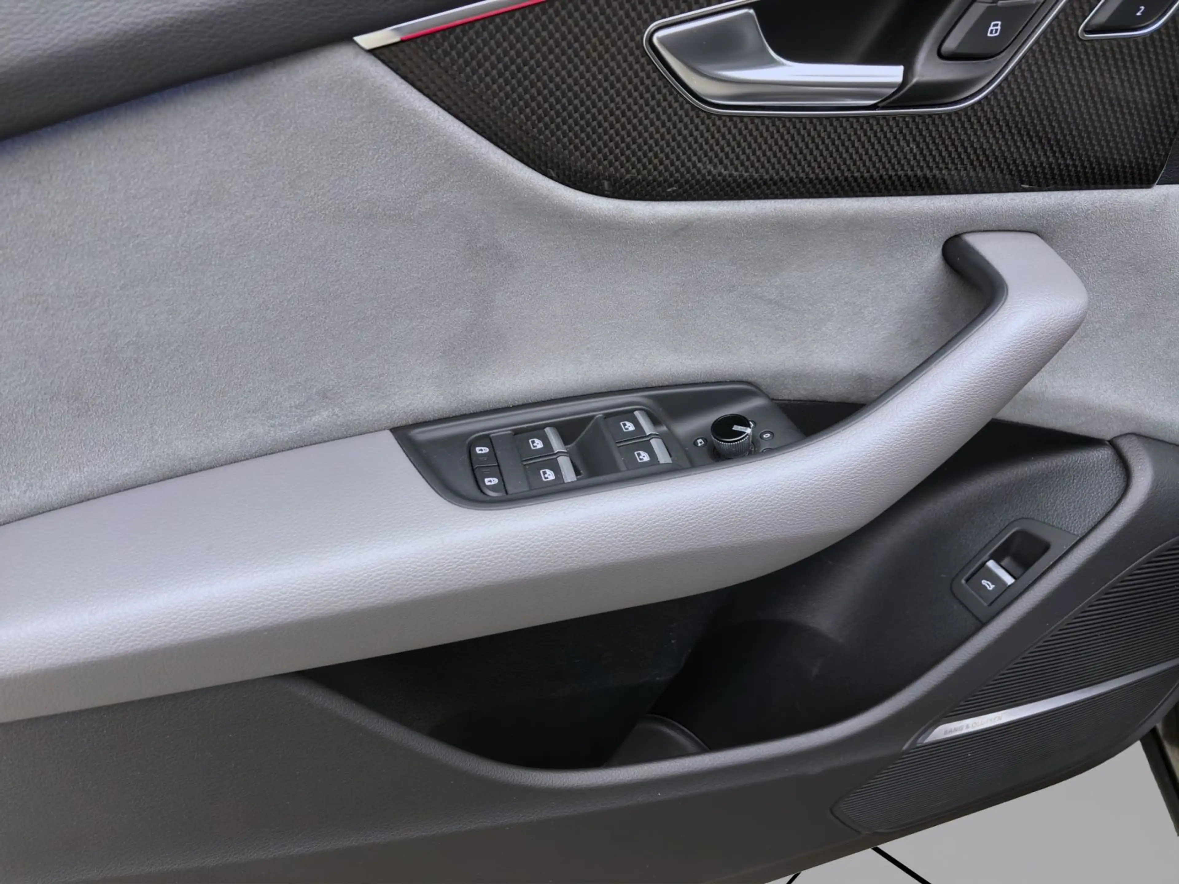 Audi SQ8 Q ADVANCED STDHZG PANO AHK HD-MATRIX B&O HuD — photo 11