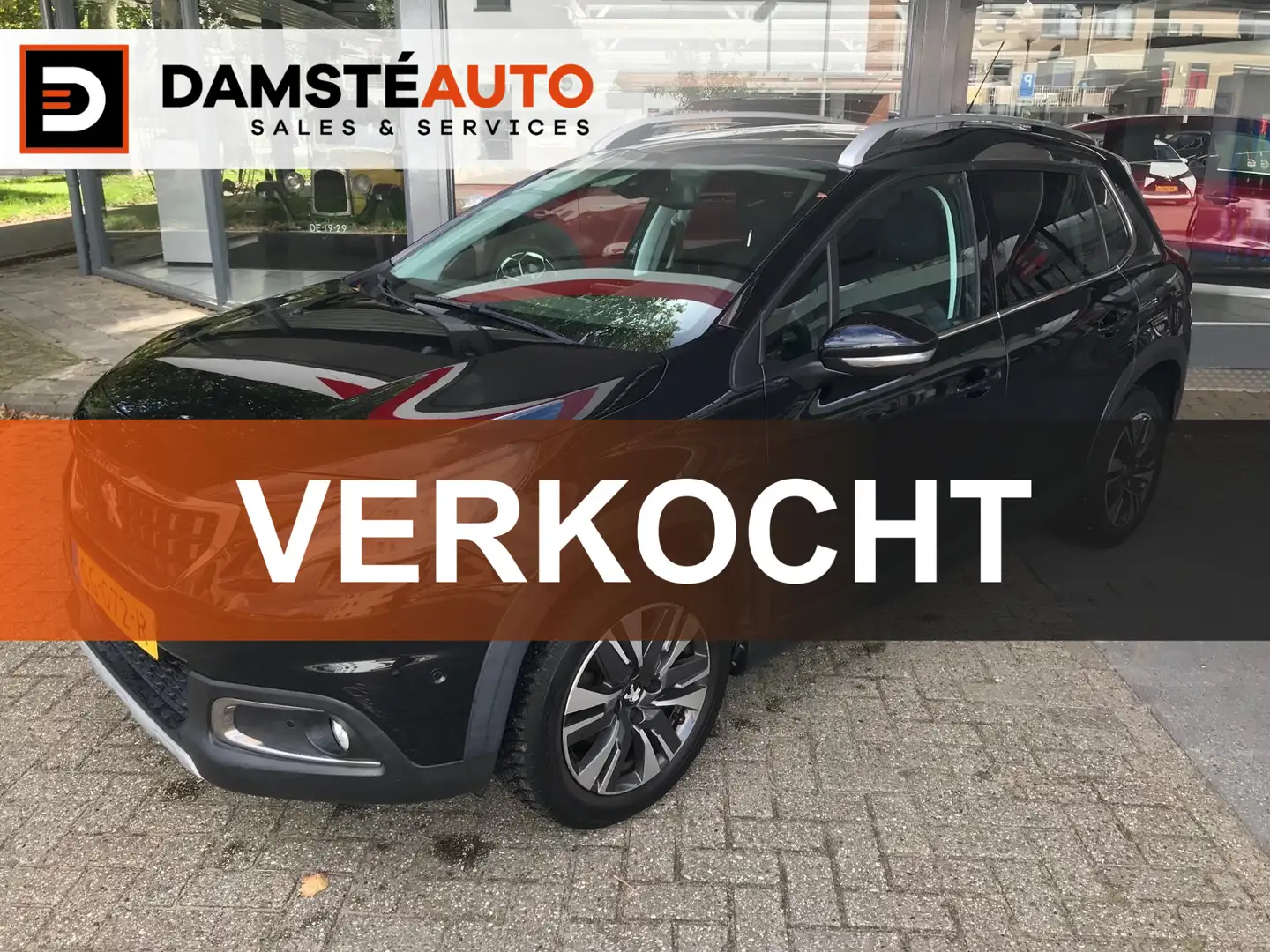 Peugeot 2008 1.2 PureTech Allure Noir - 1