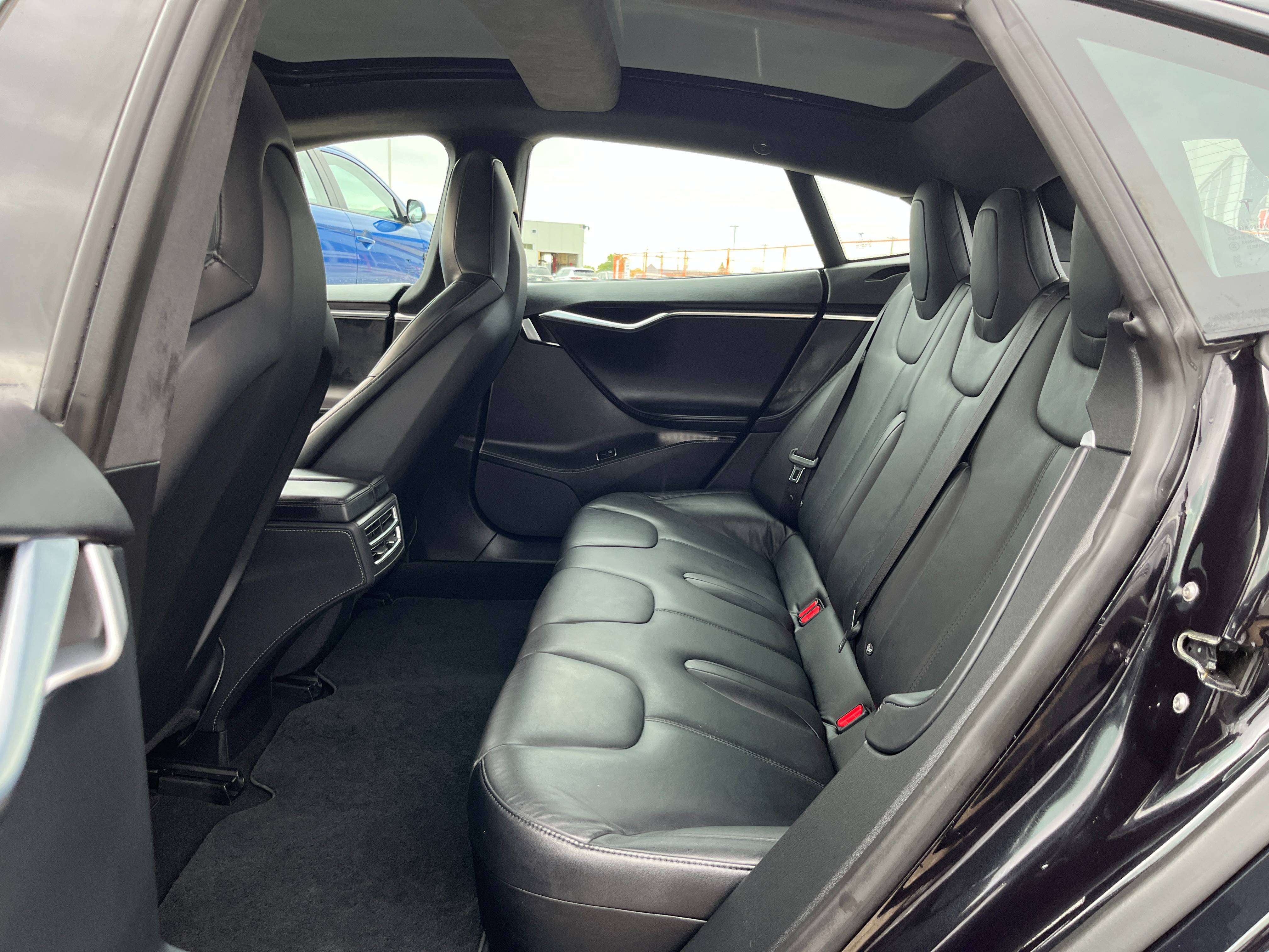2015 Tesla Model S
