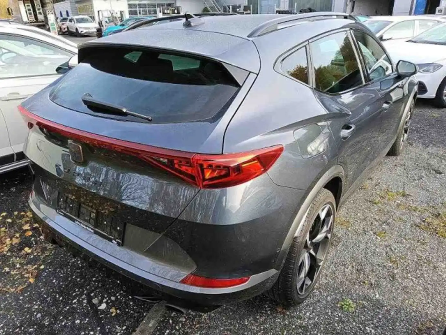 CUPRA Formentor VZ 2.0 TSI DSG Klima Navi Rückfahrkamera Grau - 2
