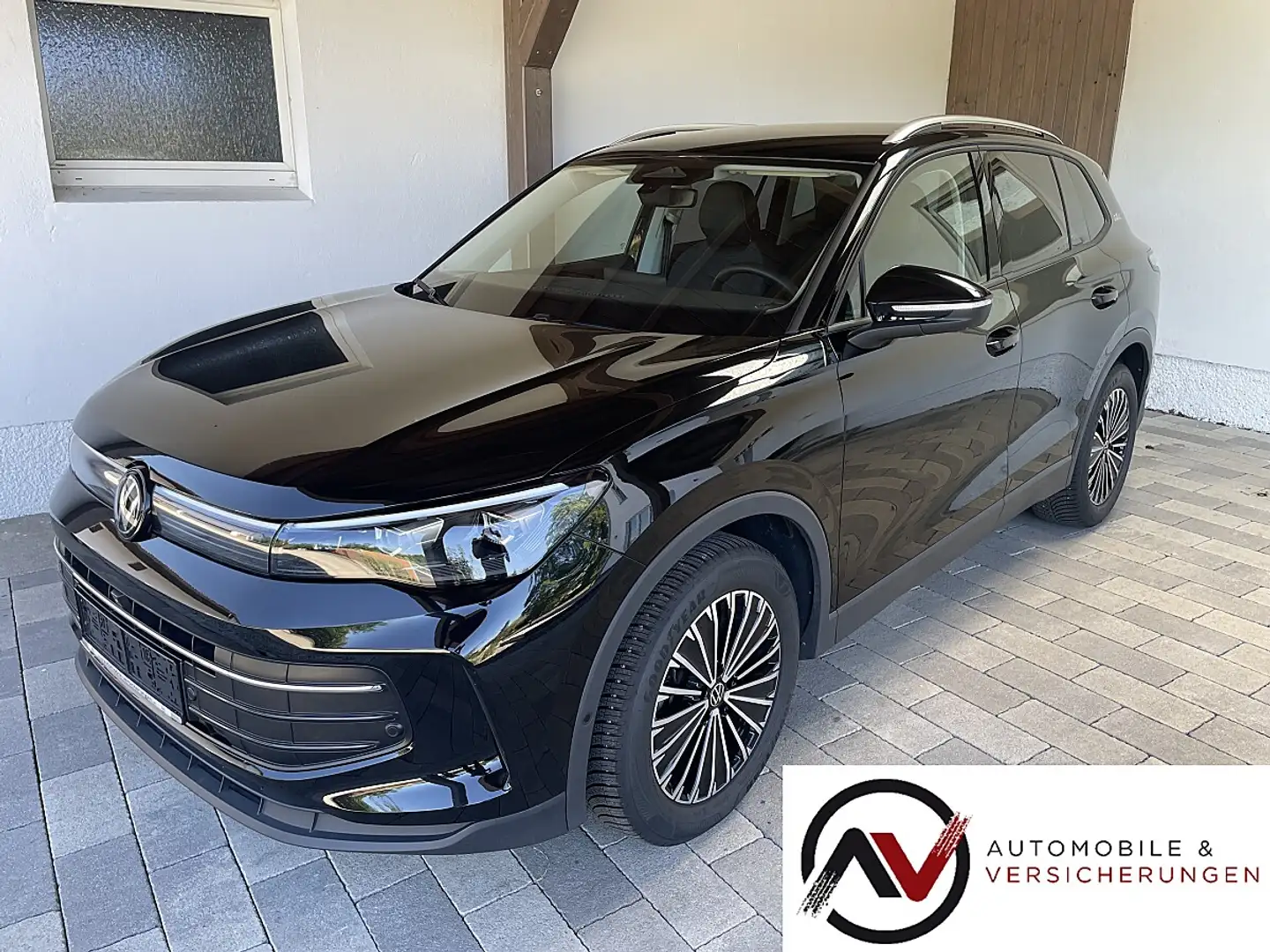 Volkswagen Tiguan 1,5 eTSI DSG-AHV-LED-PLUS-ACC-SIDE-LANEASS-RFK3... Schwarz - 1