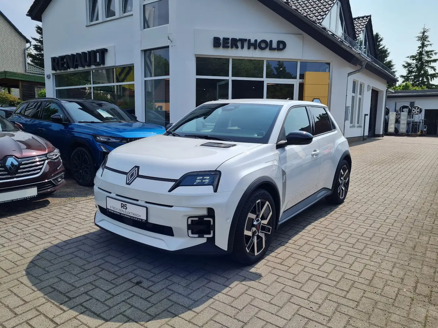 Renault R 5 Techno 150 Comfort Range White - 1