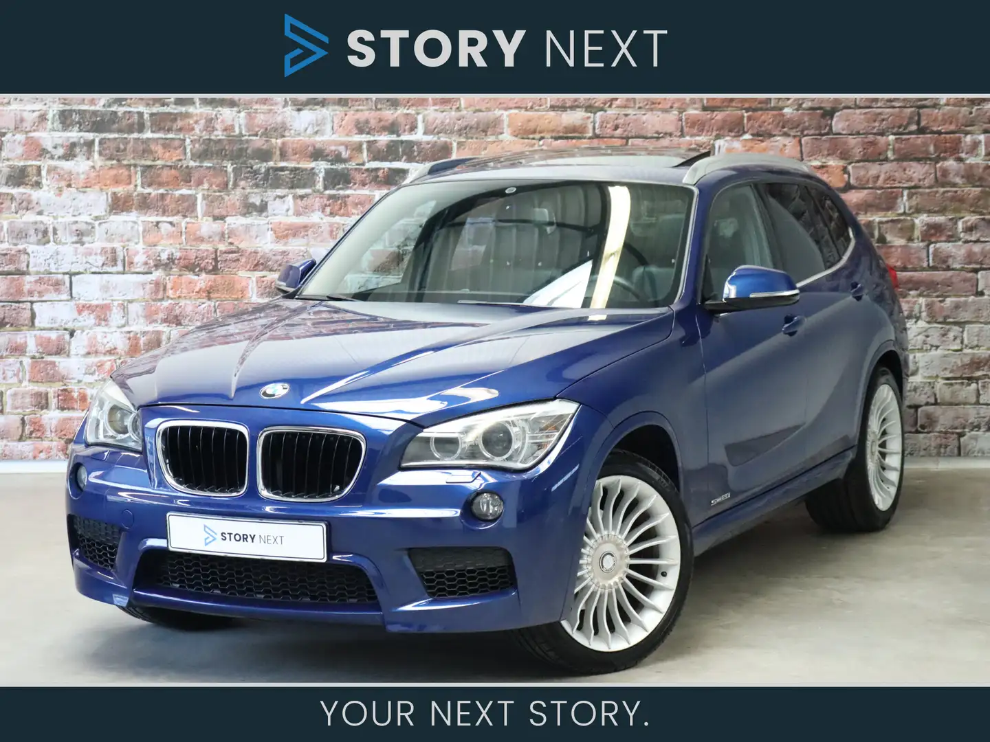 BMW X1 sDrive20i High Executive M Sport Pakket Automaat / Blauw - 1