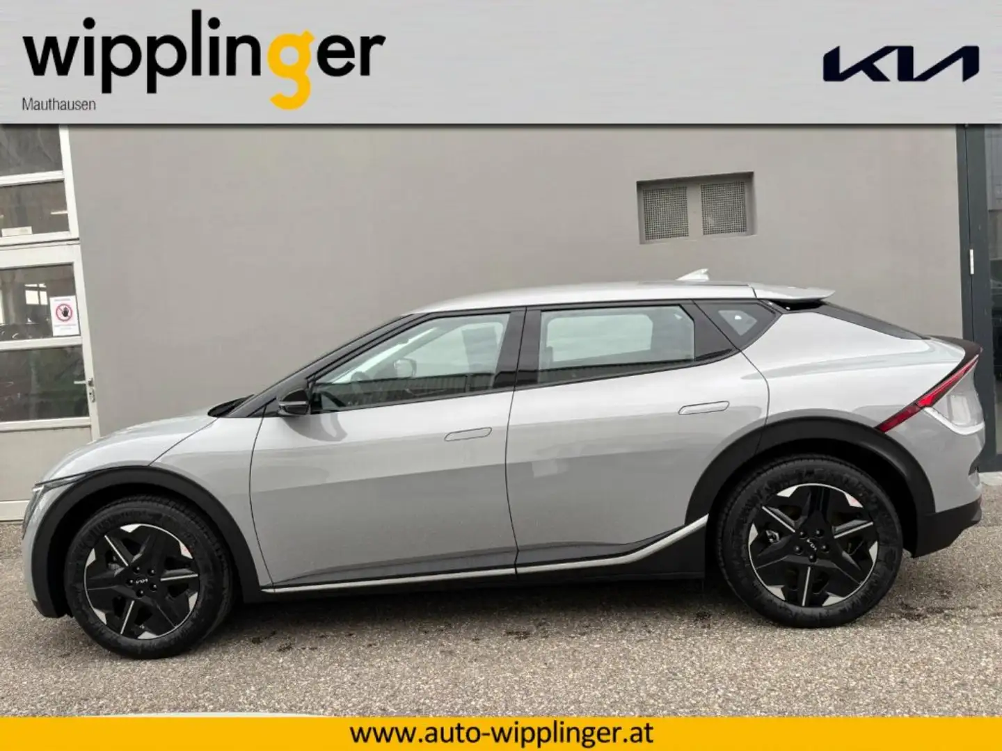 Kia EV6 /AIR/84,0KWH/AT/RWD/229 LP.: € 53.590,00 Grau - 2