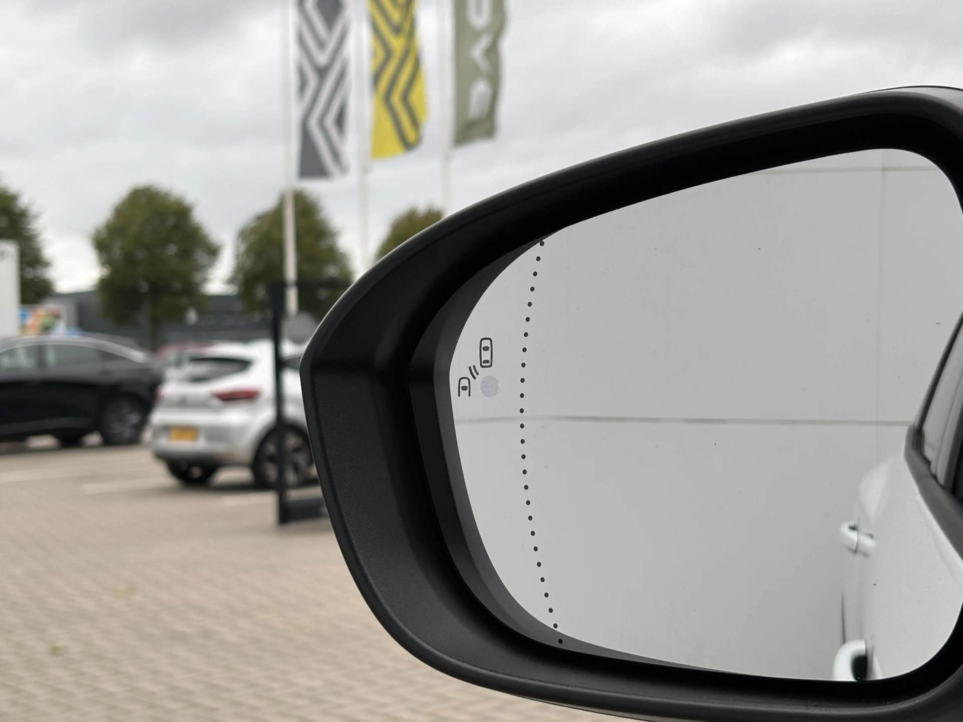 Renault Espace E-Tech full hybrid 200 techno 5p. Demo l Pack priv — photo 10