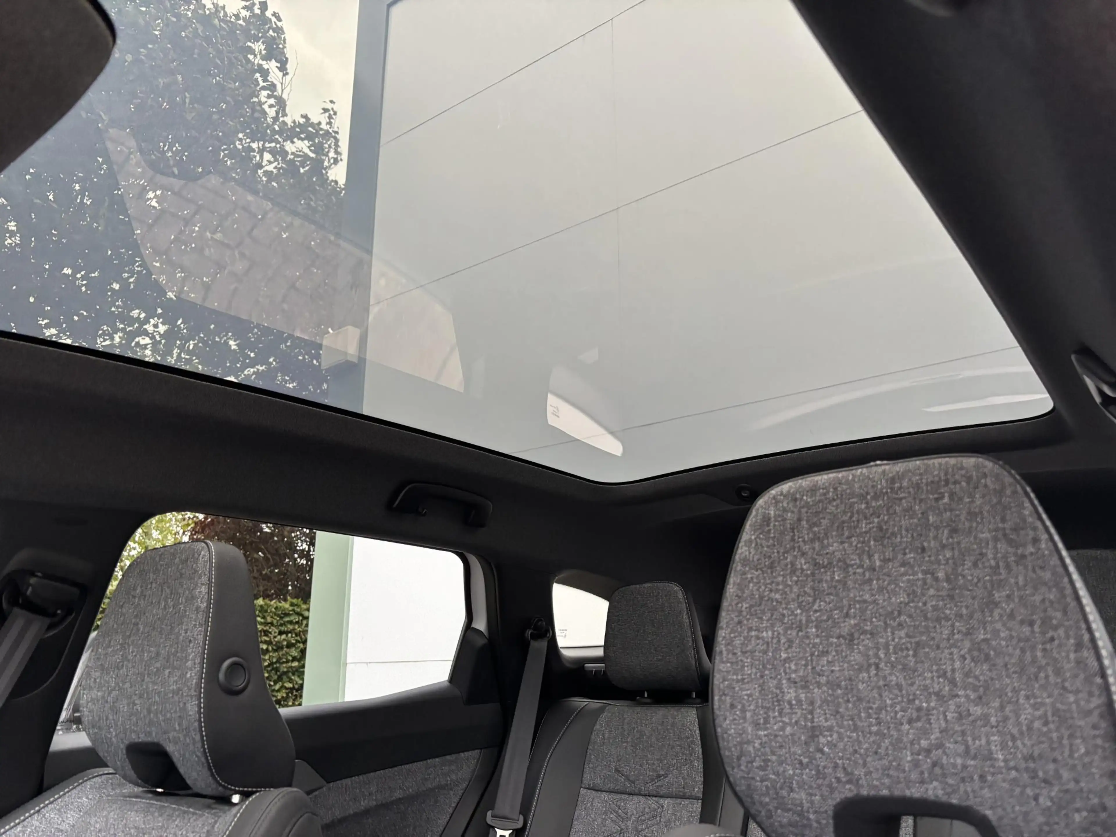 Renault Espace E-Tech full hybrid 200 techno 5p. Demo l Pack priv — photo 28