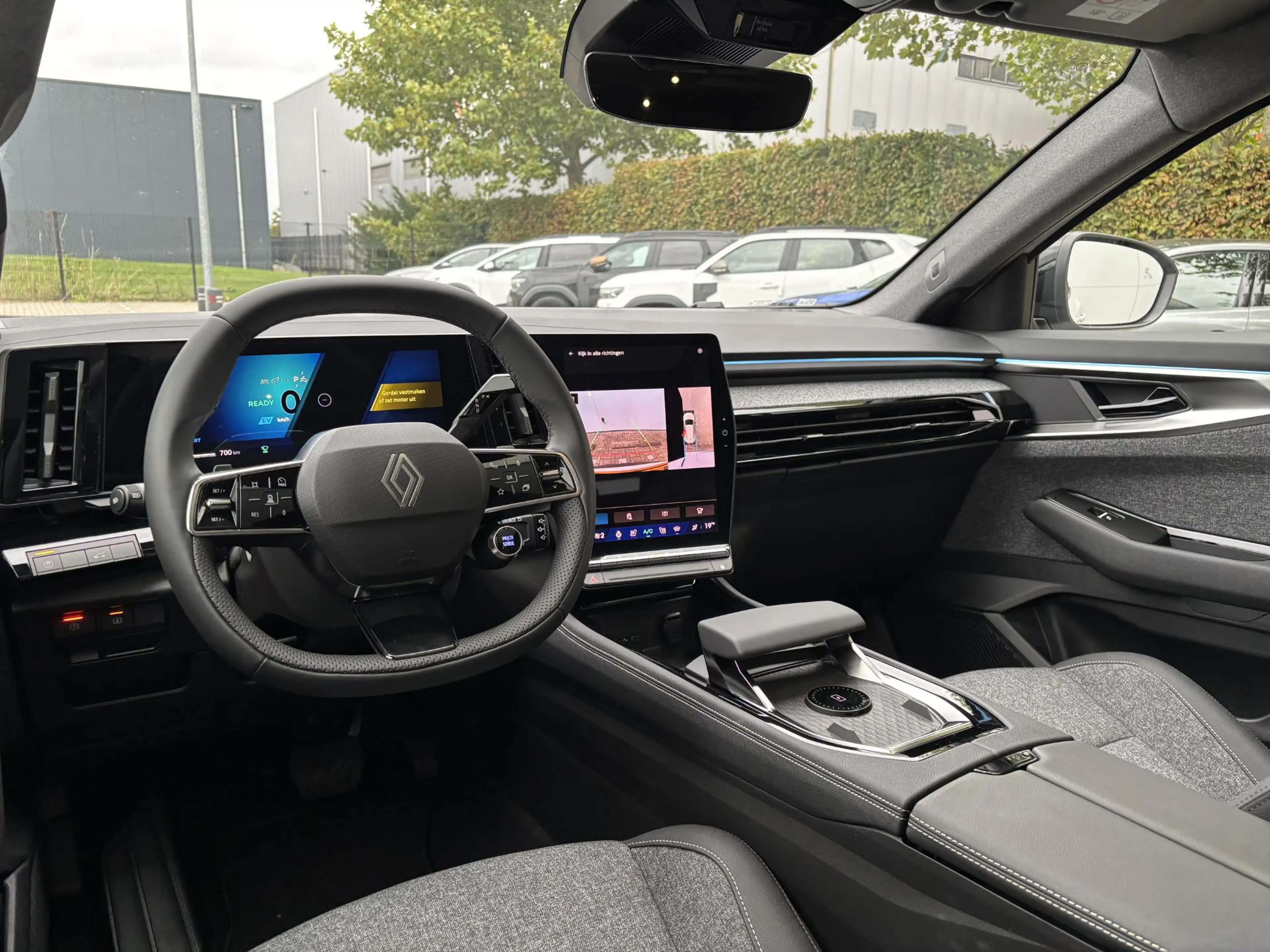 Renault Espace E-Tech full hybrid 200 techno 5p. Demo l Pack priv — photo 24