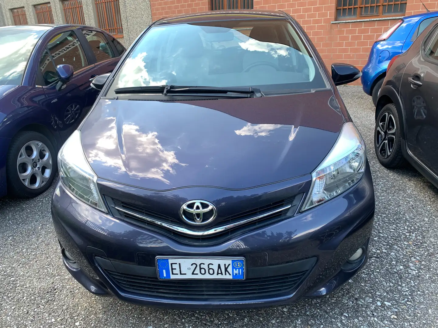 Toyota Yaris Yaris 5p 1.3 Lounge Blu/Azzurro - 1