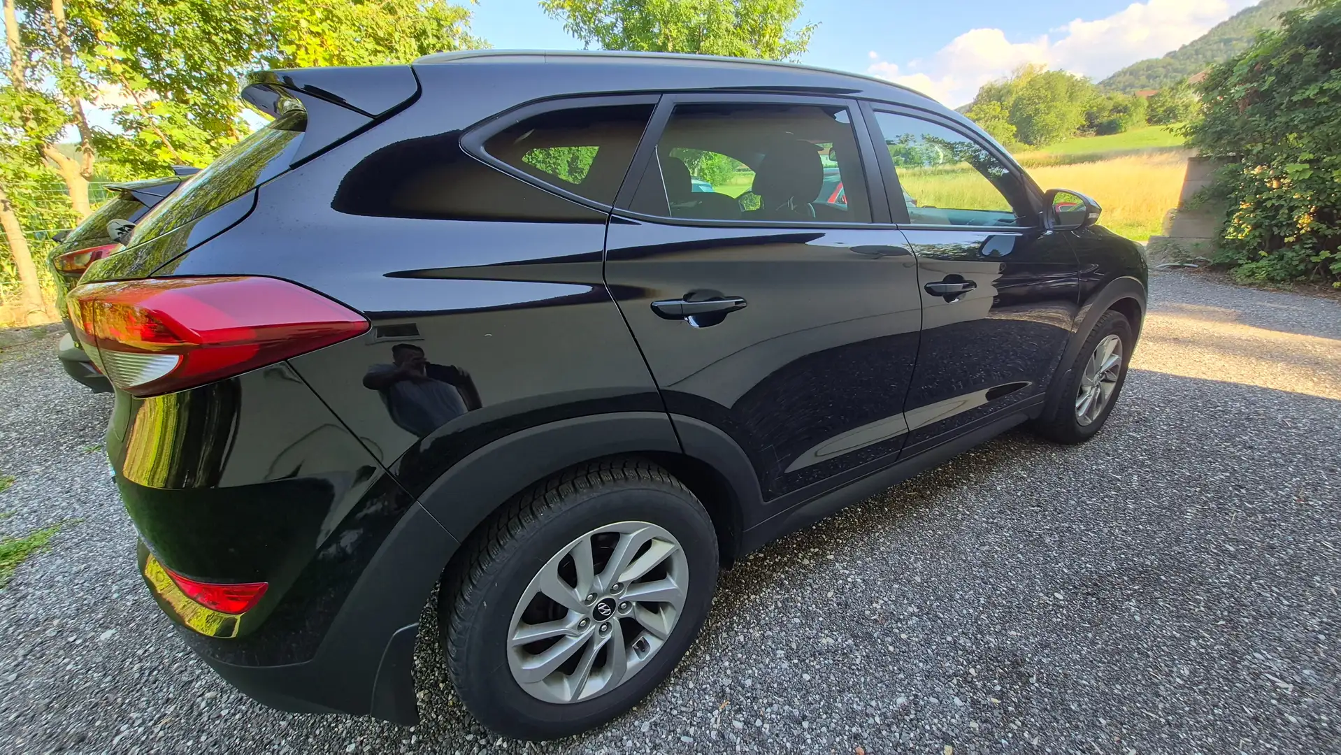 Hyundai TUCSON 2.0 Diesel Allrad 4x4 Neuen Pickerl Schwarz - 2