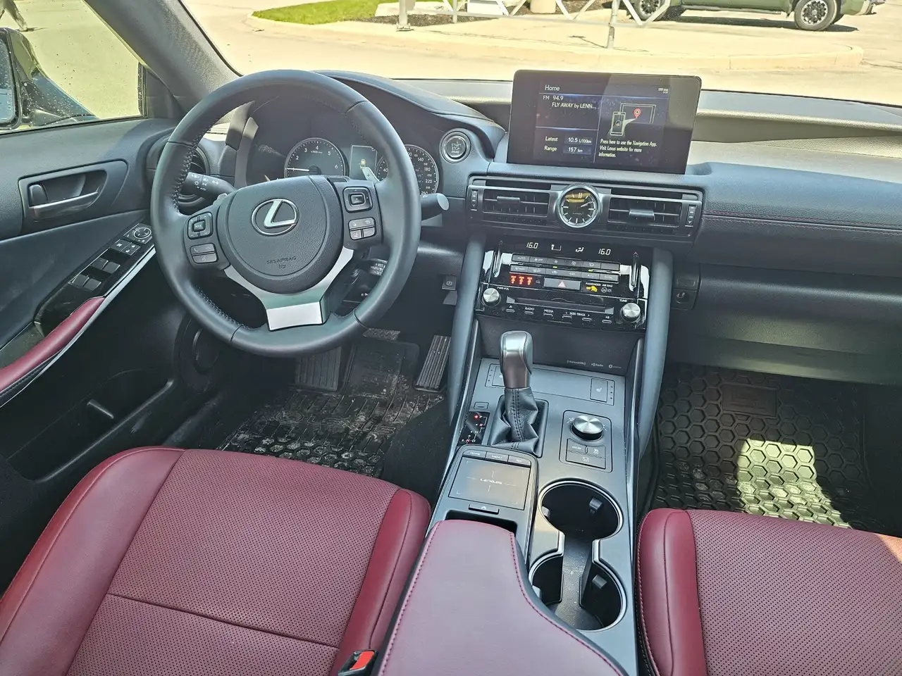 Lexus IS снимка Lexus IS