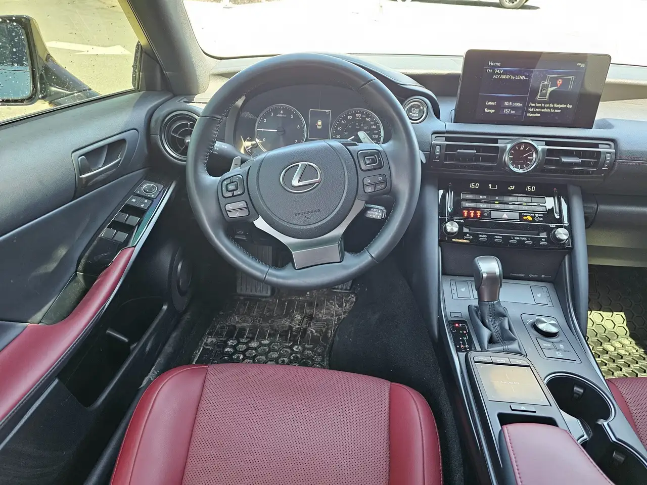 Lexus IS снимка Lexus IS