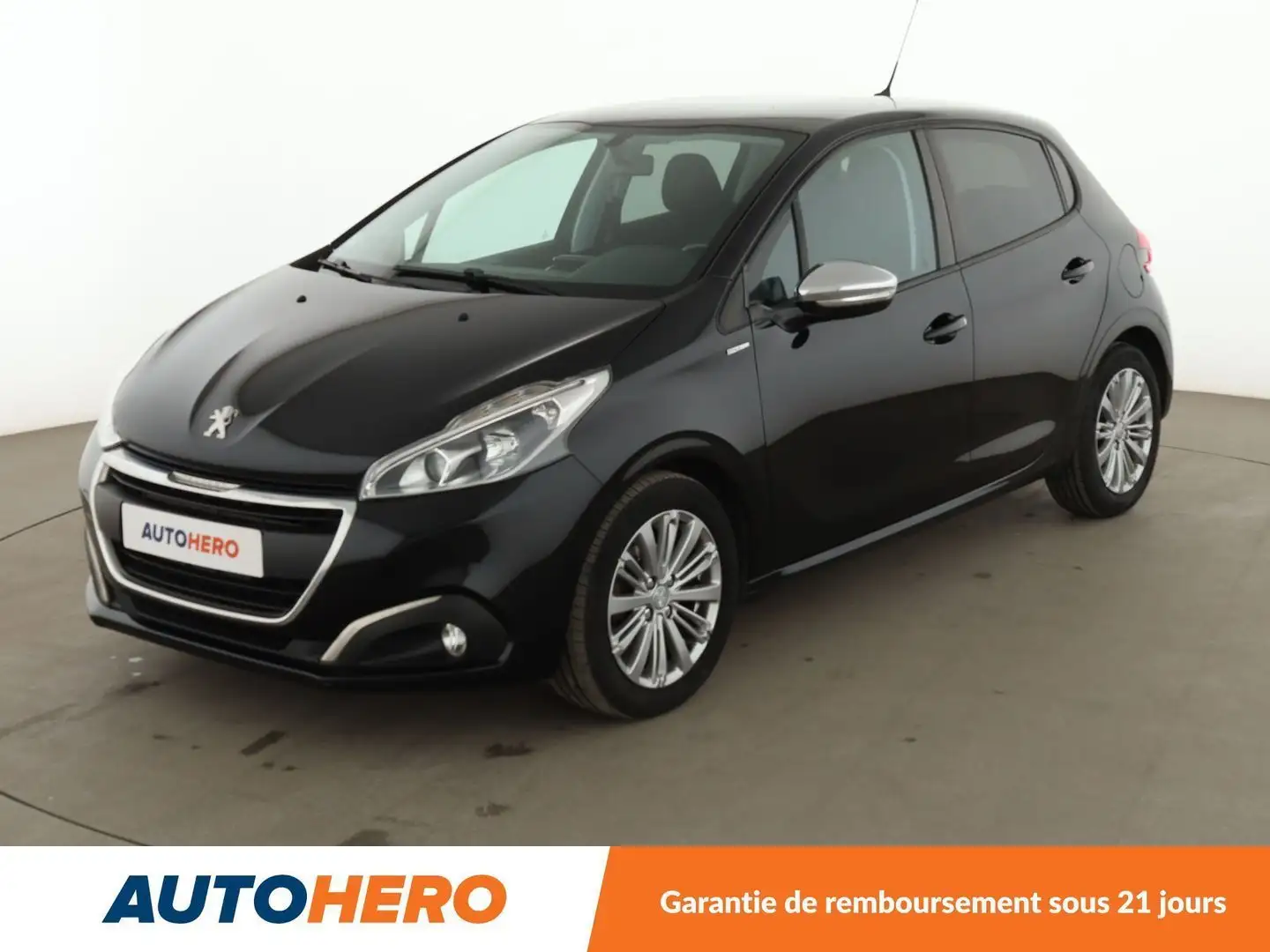 Peugeot 208 1.6 Blue-HDi Style Noir - 1