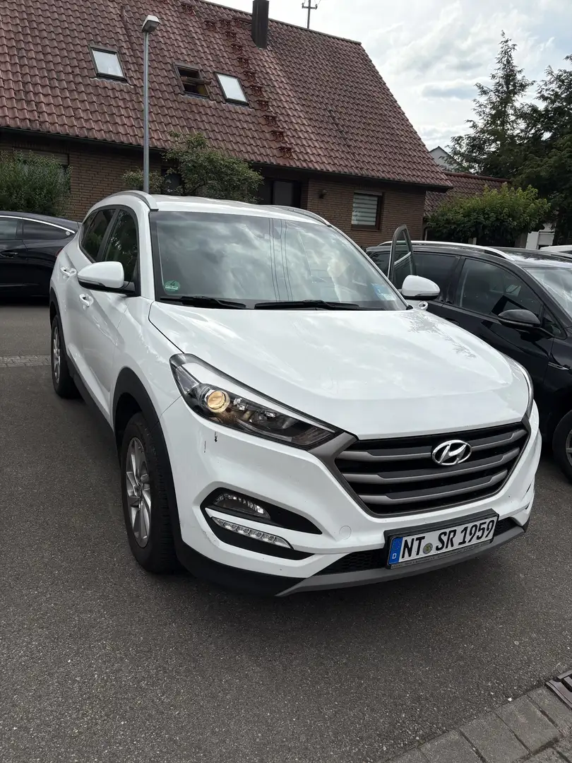 Hyundai TUCSON 1.6 Turbo 4WD DCT Trend - 1