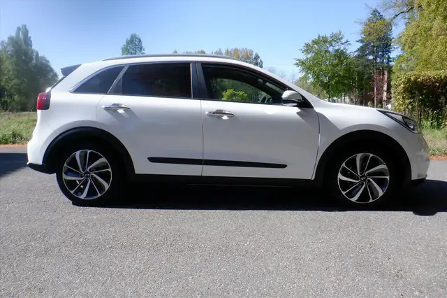 Kia e-Niro 1.6 GDi Hybrid 141pk DCT6 ComfortLine