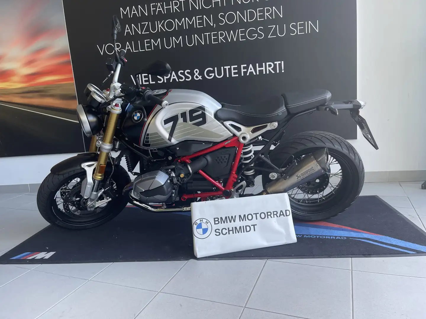 BMW R nineT Option 719 Schwarz - 1