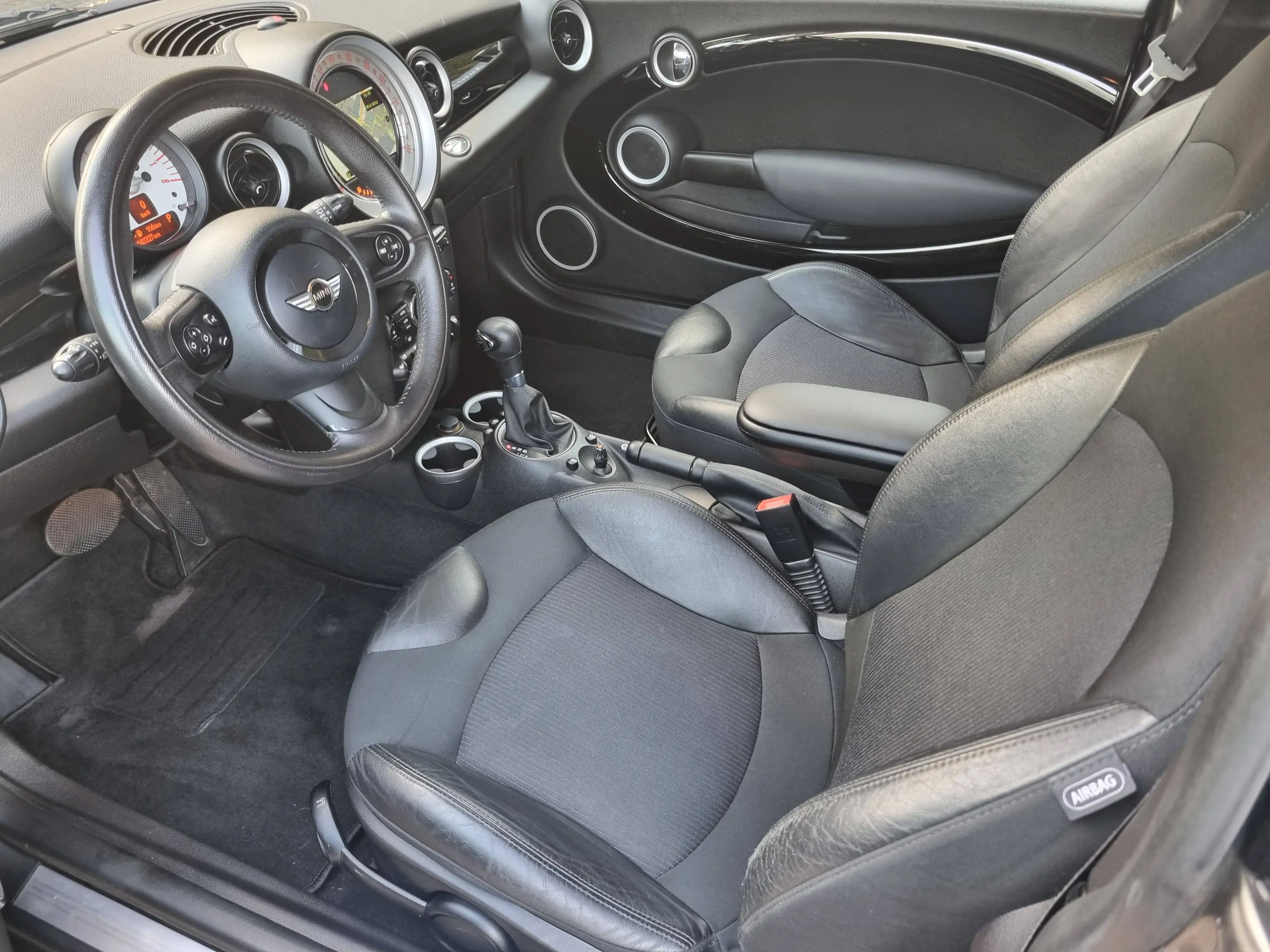 MINI One Cooper*Autom*Bi-Xen*Navi*Sitzh*PDC* — photo 7