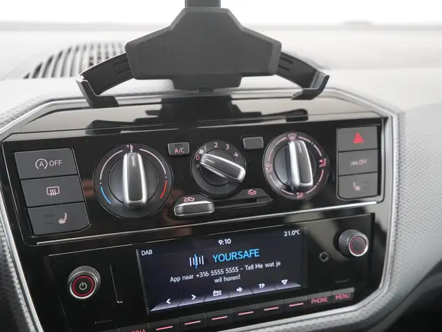 Volkswagen Up! view 12