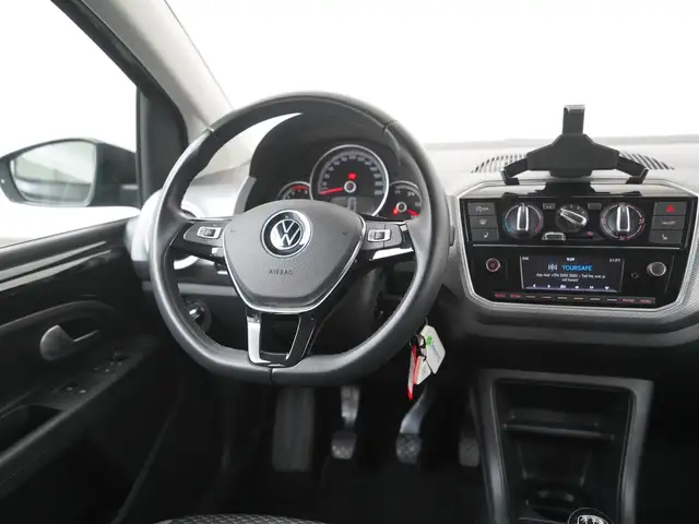 Volkswagen Up! view 5