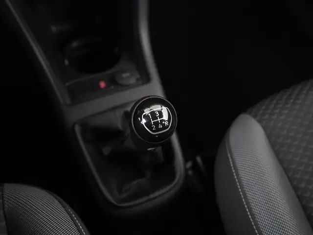 Volkswagen Up! view 10