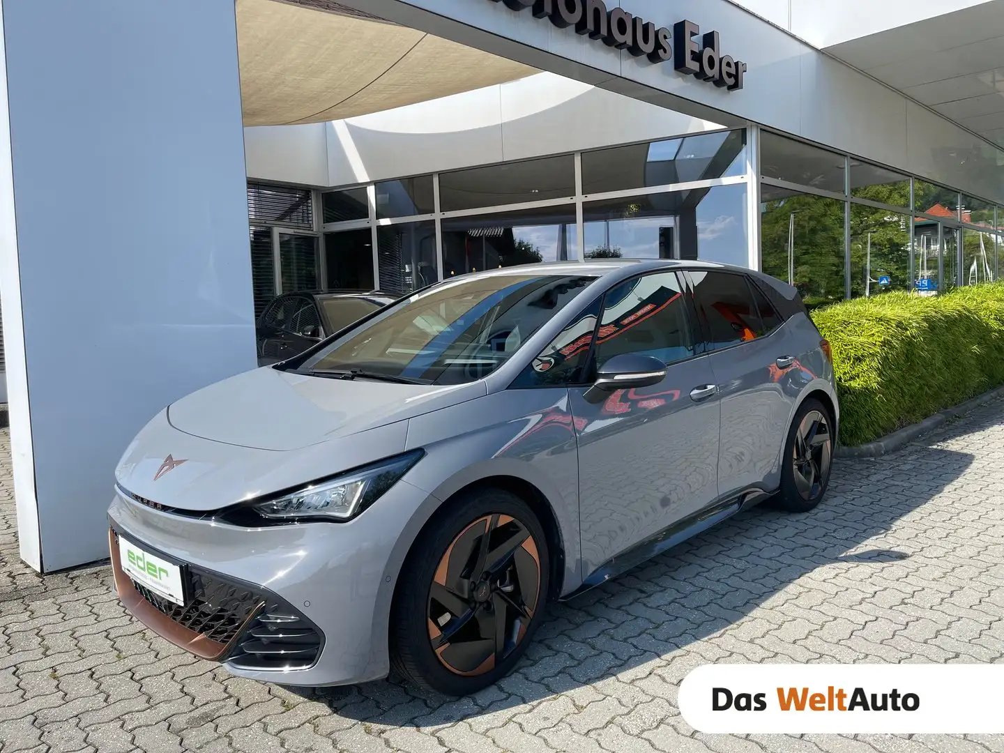CUPRA Born 77/82 e-Boost 170kW/231PS Gris - 1