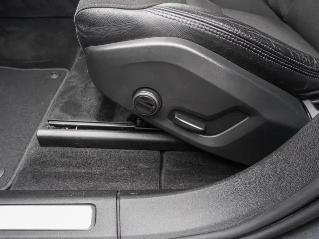 Volvo XC60 view 16