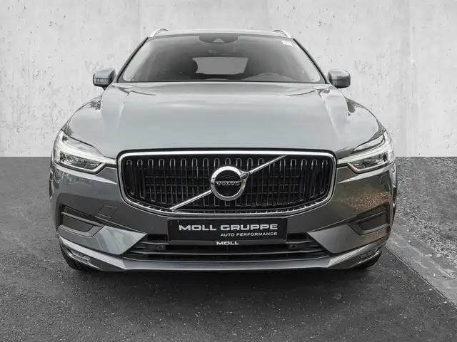Volvo XC60 view 3