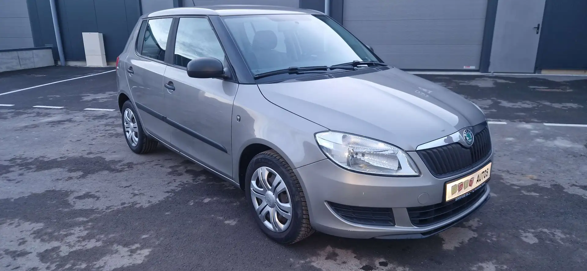 Skoda Fabia Fabia 1.2 CR TDi 75ch Argent - 1