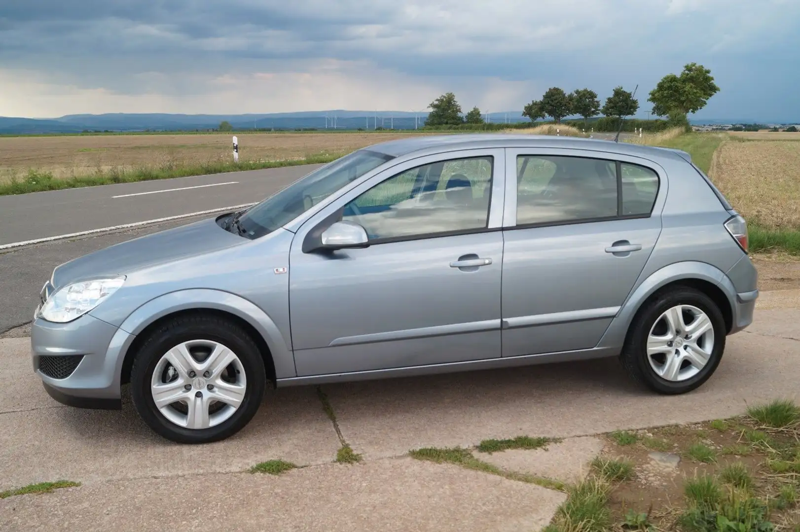 Opel Astra H Lim. Edition +Klima+ Silber - 2