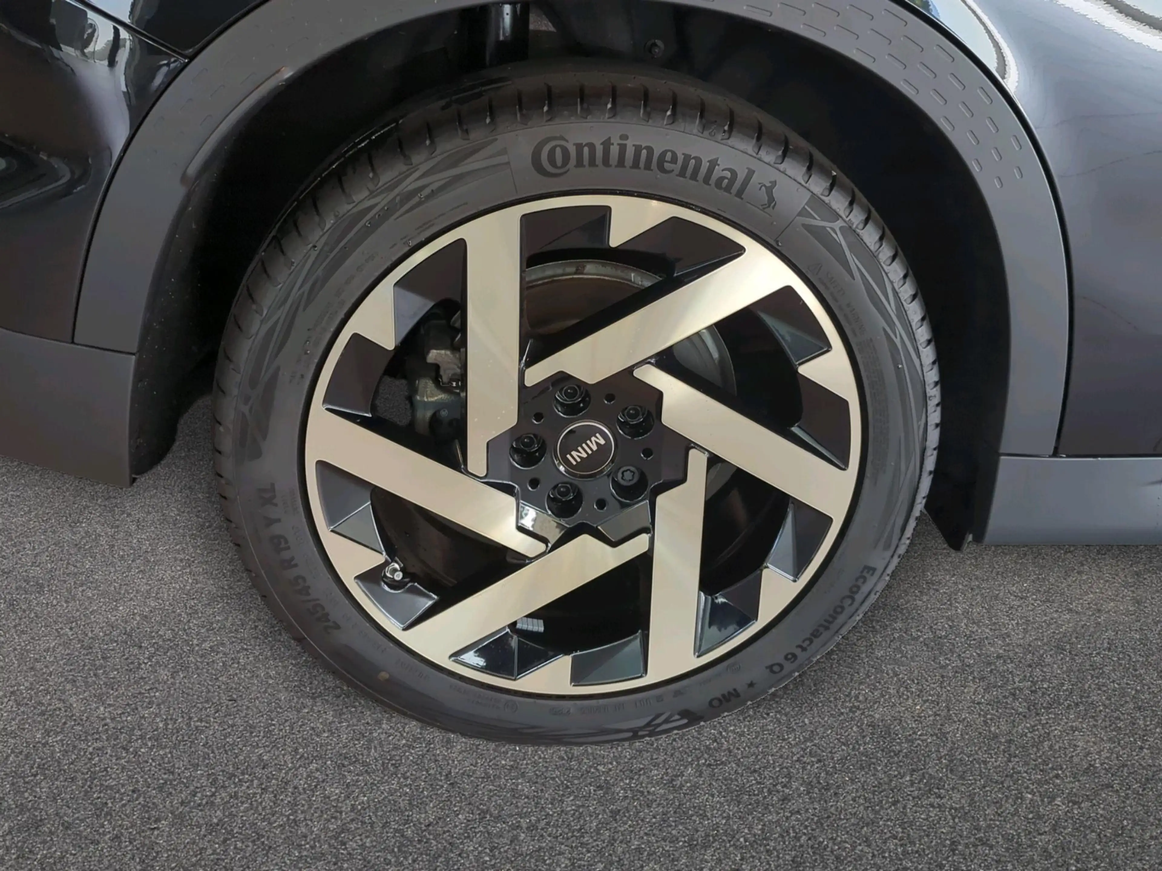 MINI Countryman E Favoured Trim — photo 11