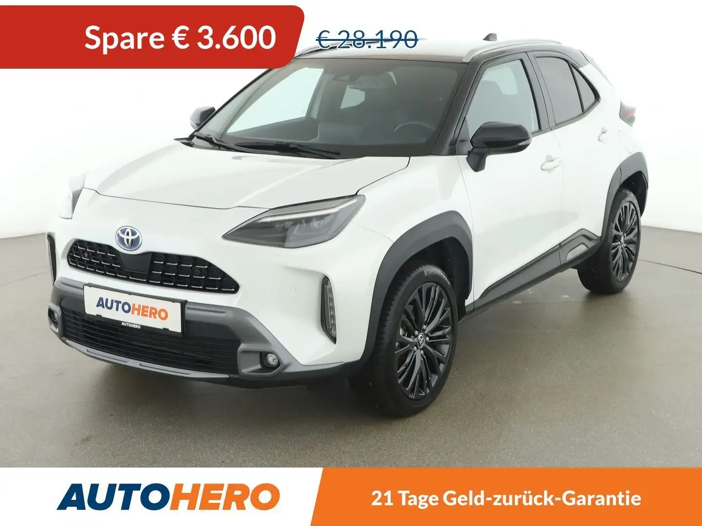 Toyota Yaris Cross 1.5 Hybrid AWD-i Adventure Weiß - 1