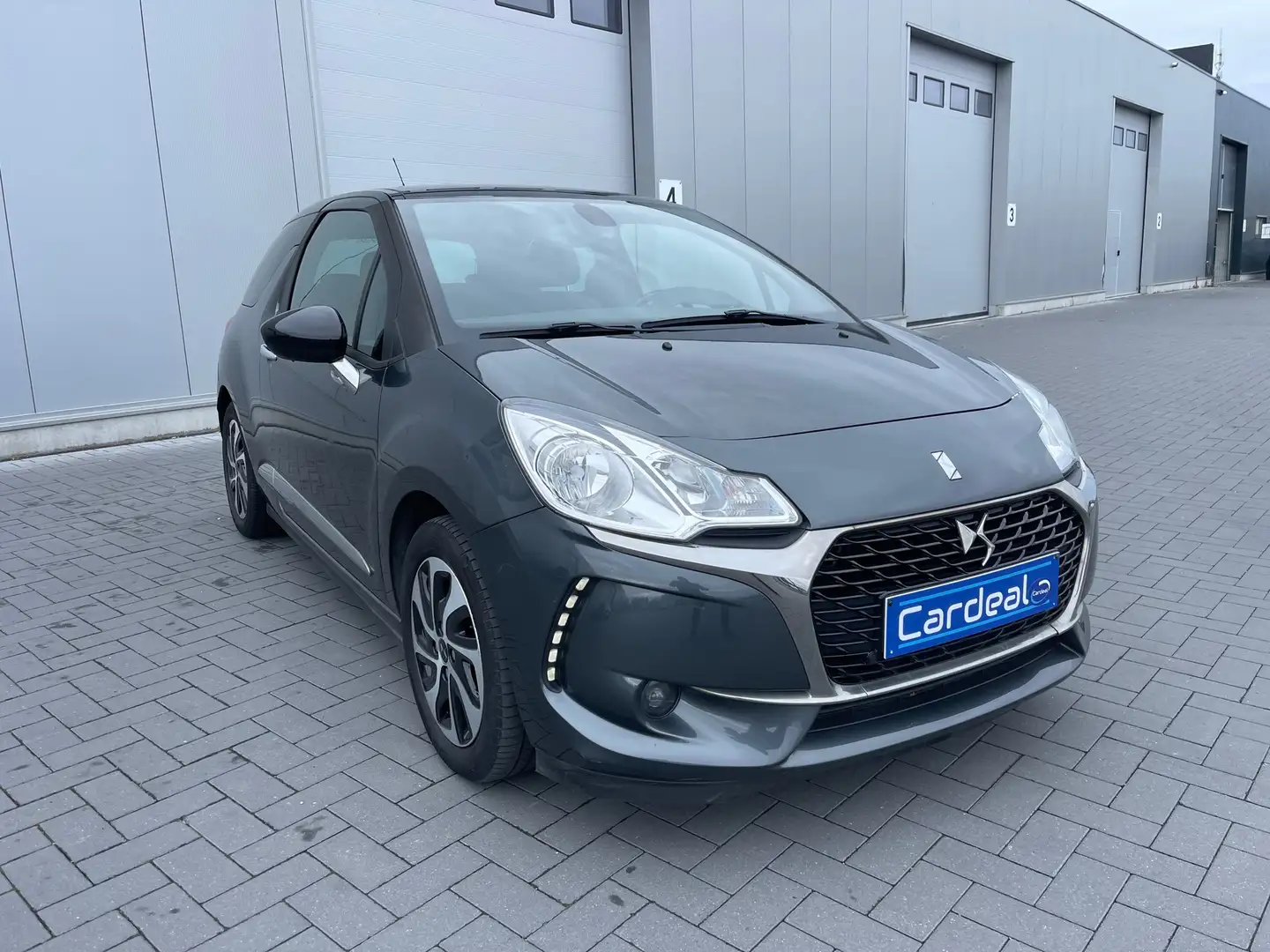 DS Automobiles DS 3 1.2  Business GPS (Fleet)/CLIM//GARANTIE/ Gris - 1