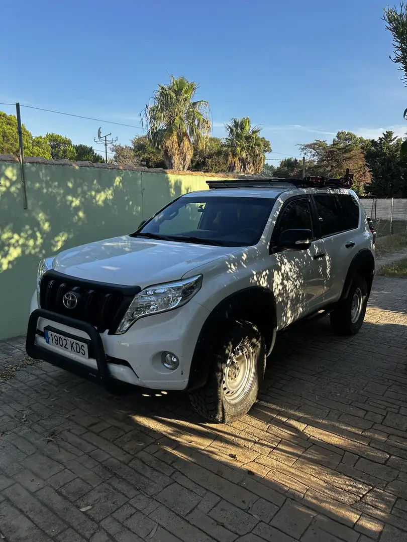Toyota Land Cruiser D-4D GX - 2