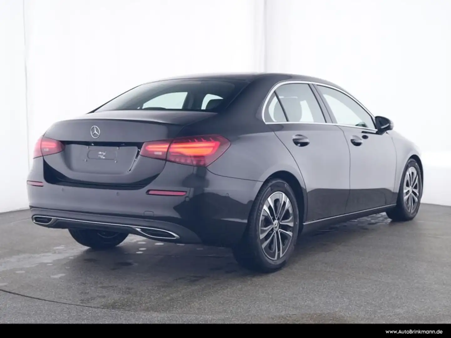 Mercedes-Benz A 200 A200d LIMO/ADVANCED/KAMERA/LED/WINTER-PAKET/MBUX Zwart - 2